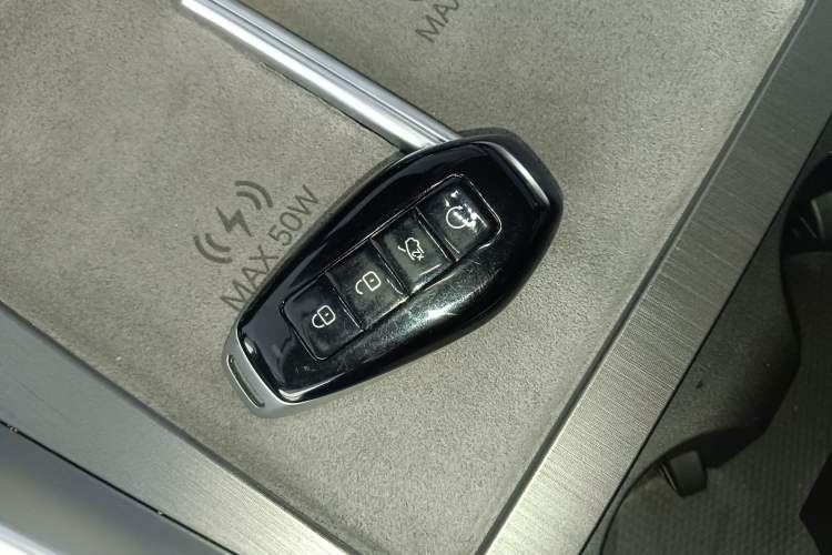 Used Denza N9 2025 Prestige Version Interior 1