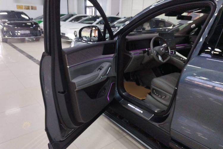 Used Denza N9 2025 Flagship Model Interior 3
