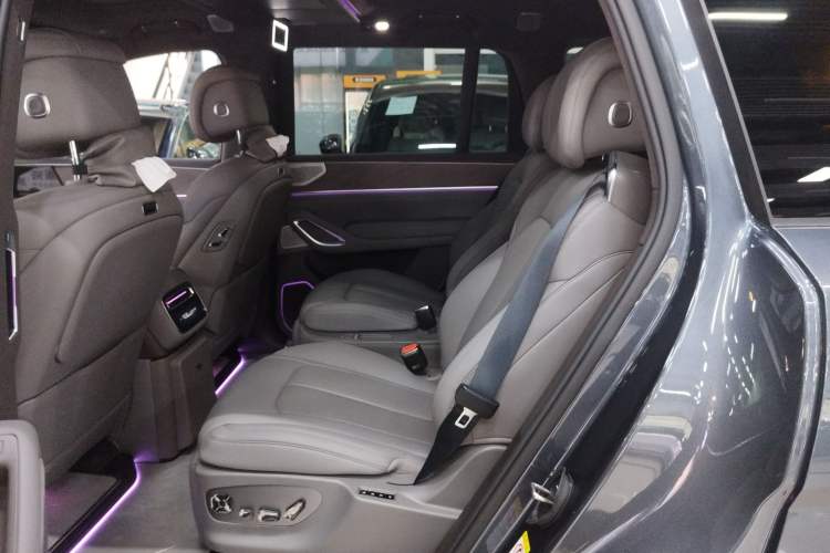Used Denza N9 2025 Flagship Model Interior 4