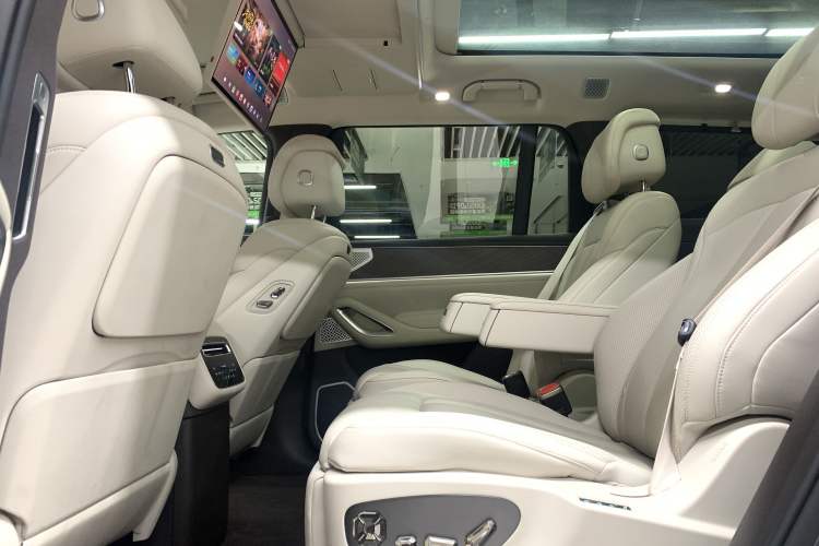 Used Denza N9 2025 Flagship Model Interior 5