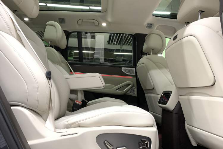 Used Denza N9 2025 Prestige Version Interior 6