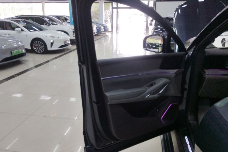 Used Denza N9 2025 Flagship Model Interior 7