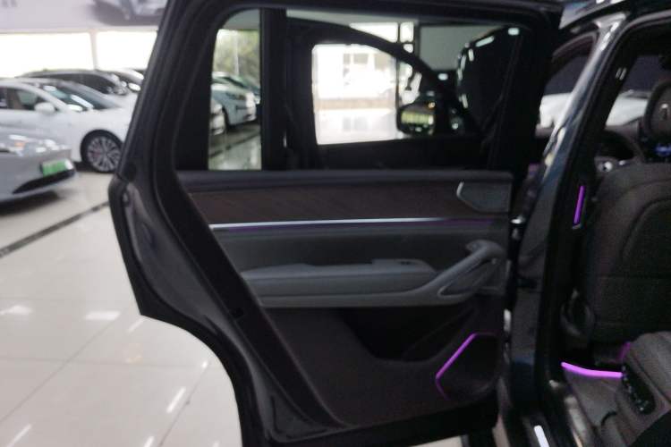 Used Denza N9 2025 Flagship Model Interior 8