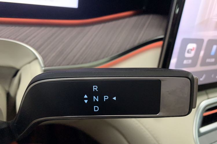 Used Denza N9 2025 Prestige Version Interior 9
