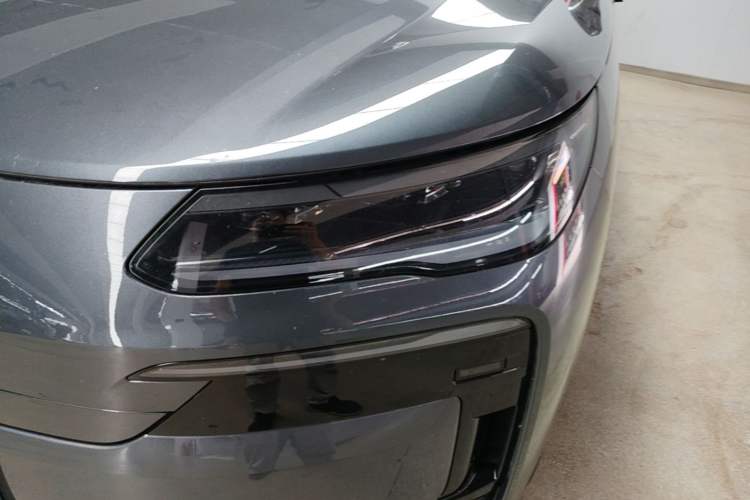 Used Denza N9 2025 Prestige Version Left Front Headlight