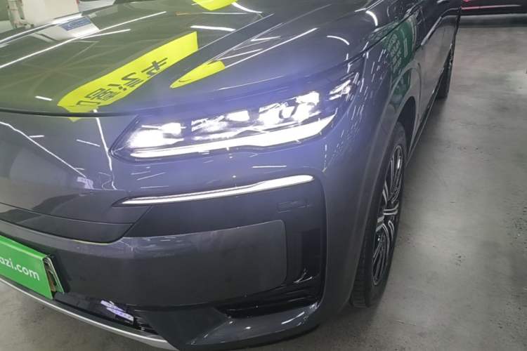 Used Denza N9 2025 Flagship Model Left Front Headlight
