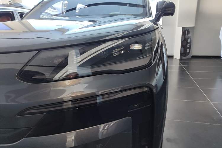 Used Denza N9 2025 Flagship Model Left Front Headlight