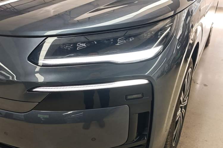 Used Denza N9 2025 Flagship Model Left Front Headlight
