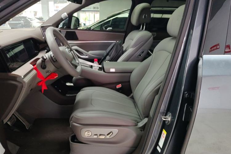 Used Denza N9 2025 Prestige Version Left Front Seat