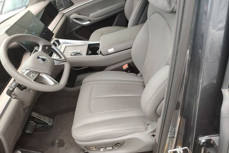 Used Denza N9 2025 Flagship Model Left Front Seat