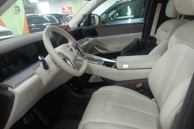 Used Denza N9 2025 Flagship Model Left Front Seat