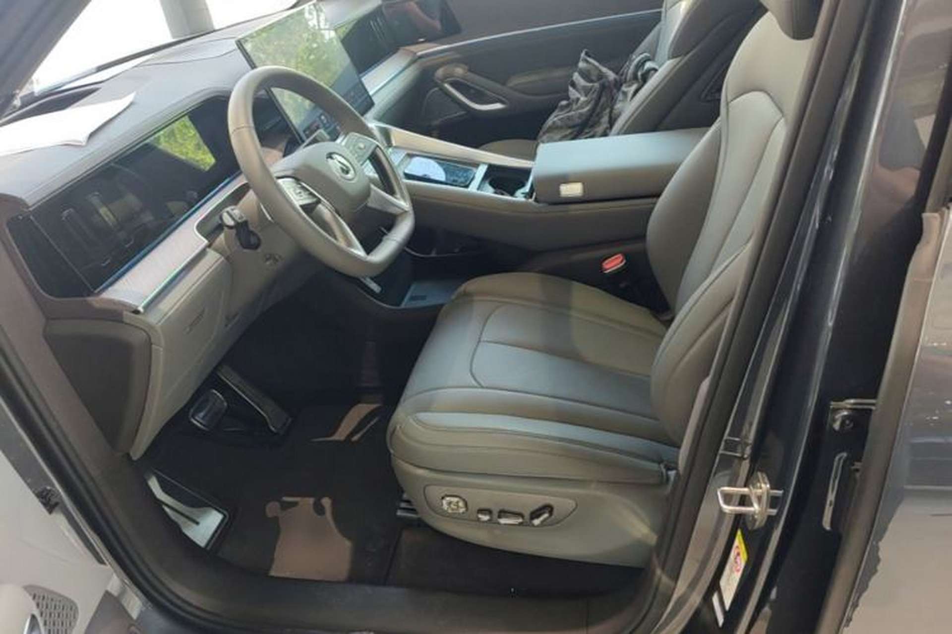 Used Denza N9 2025 Flagship Model Left Front Seat