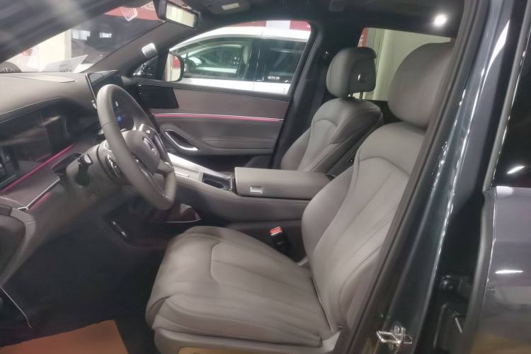 Used Denza N9 2025 Flagship Model Left Front Seat