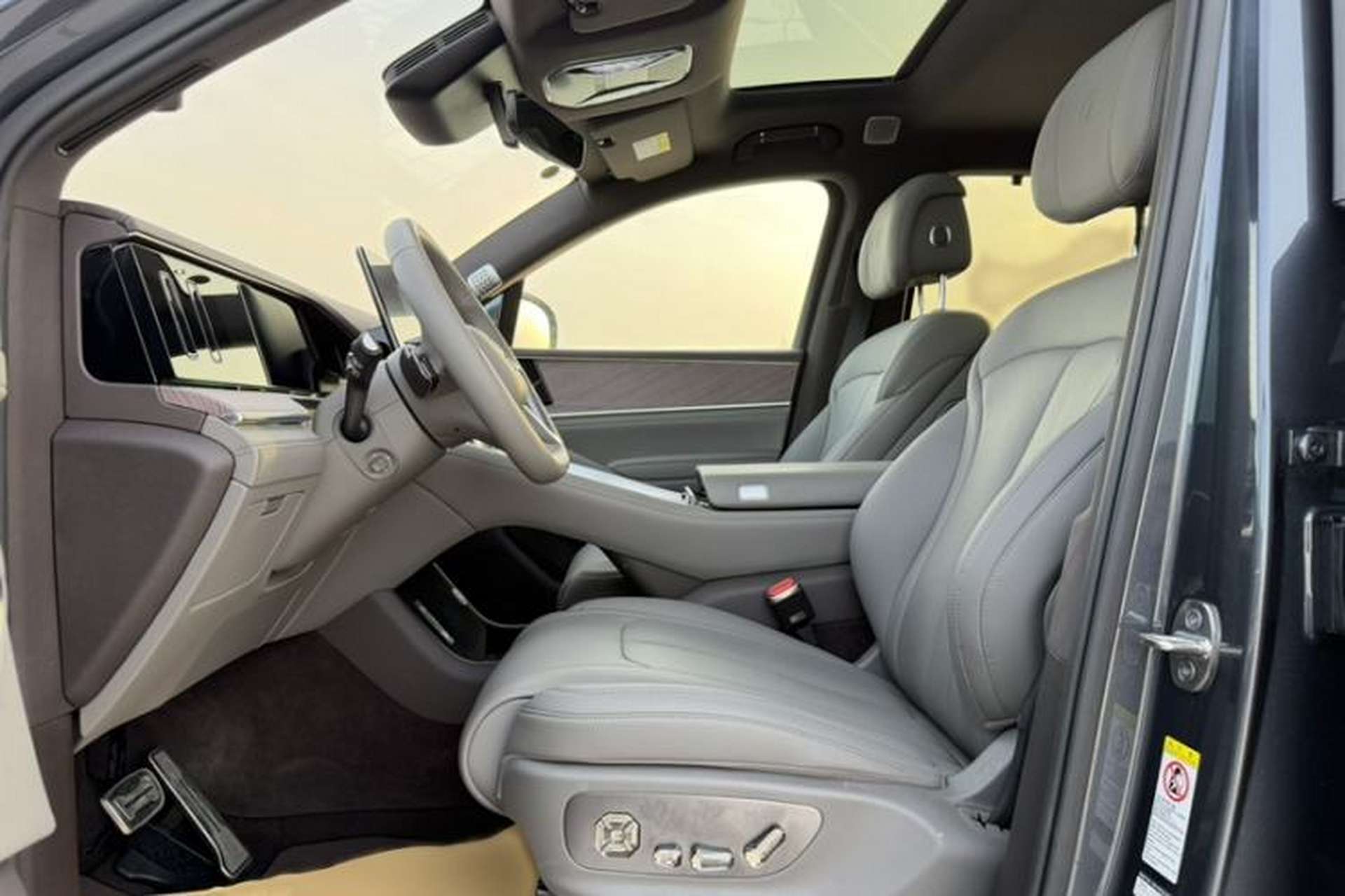 Used Denza N9 2025 Prestige Version Left Front Seat