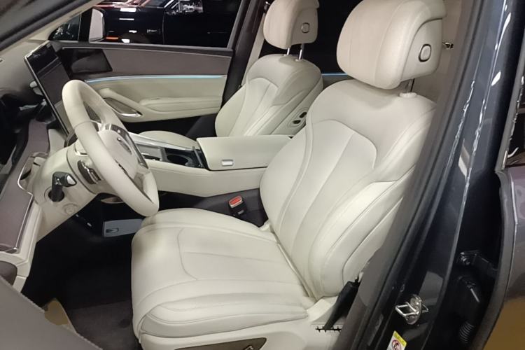 Used Denza N9 2025 Flagship Model Left Front Seat