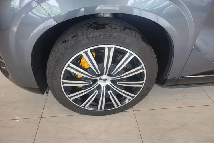 Used Denza N9 2025 Flagship Model Left Front Wheel Hub