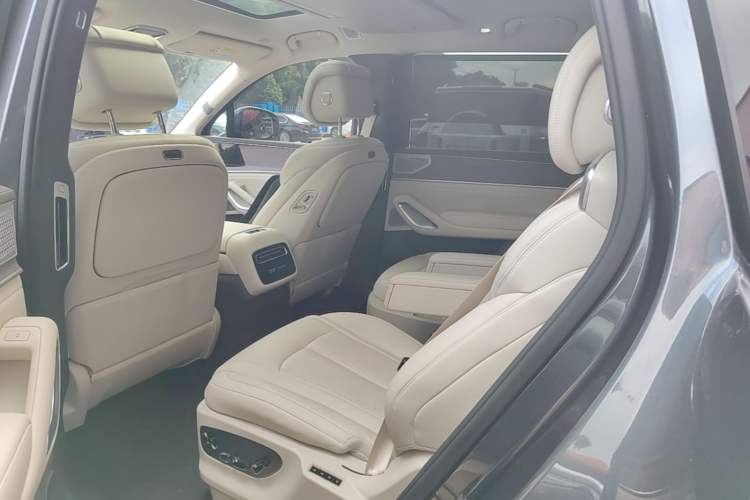 Used Denza N9 2025 Flagship Model Left Rear Seat