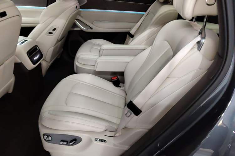Used Denza N9 2025 Prestige Version Left Rear Seat