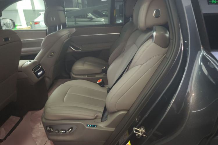 Used Denza N9 2025 Flagship Model Left Rear Seat