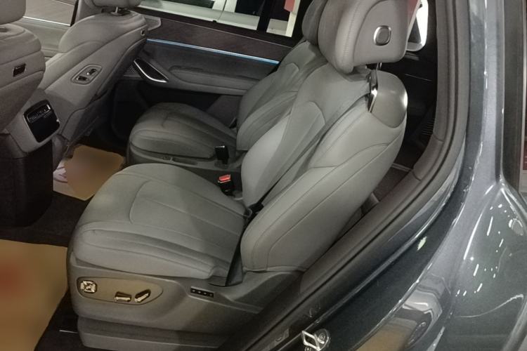 Used Denza N9 2025 Prestige Version Left Rear Seat
