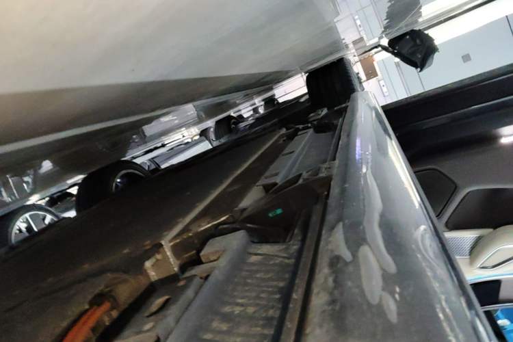 Used Denza N9 2025 Prestige Version Left Side Sill
