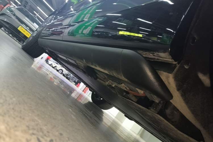 Used Denza N9 2025 Flagship Model Left Side Sill