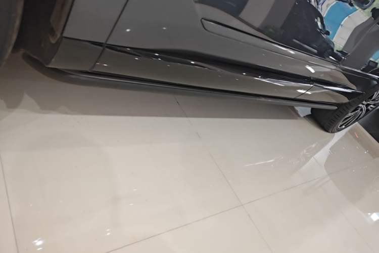 Used Denza N9 2025 Flagship Model Left Side Sill