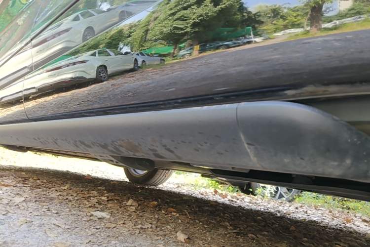 Used Denza N9 2025 Flagship Model Left Side Sill
