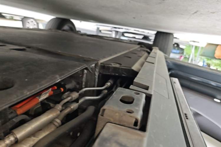 Used Denza N9 2025 Prestige Version Left Side Sill