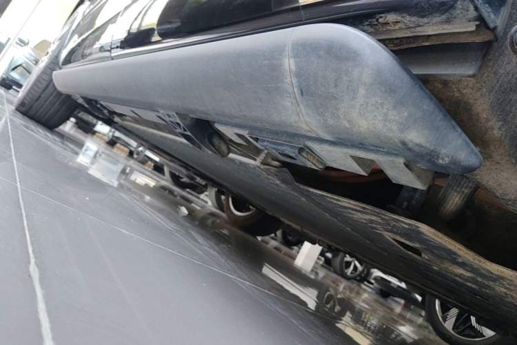 Used Denza N9 2025 Flagship Model Left Side Sill