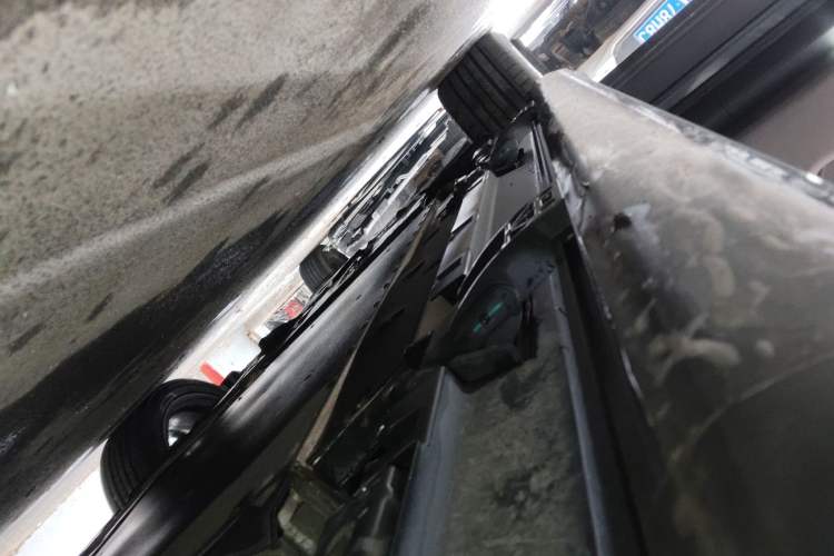 Used Denza N9 2025 Flagship Model Left Side Sill