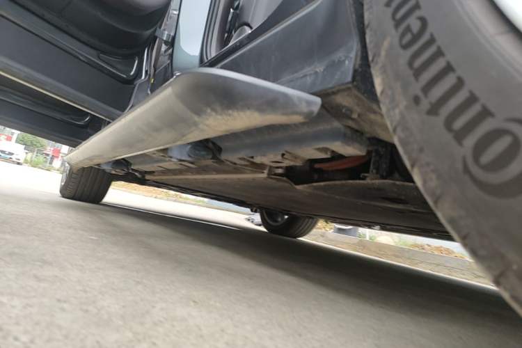 Used Denza N9 2025 Flagship Model Left Side Sill