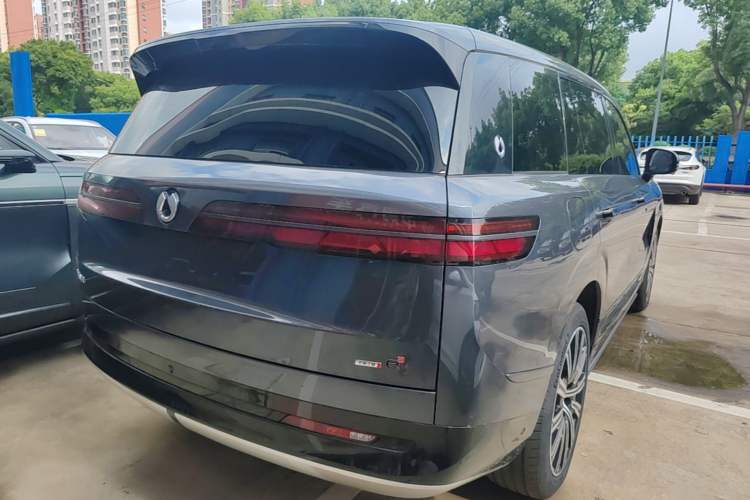 Used Denza N9 2025 Flagship Model Rear Right 45 Deg