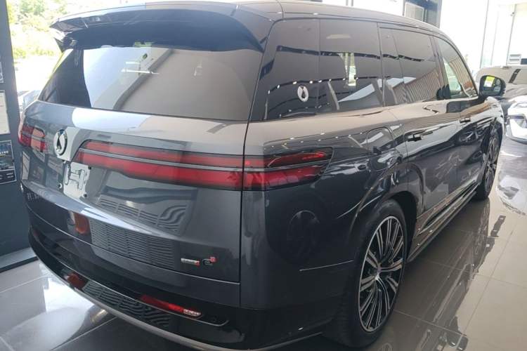 Used Denza N9 2025 Flagship Model Rear Right 45 Deg
