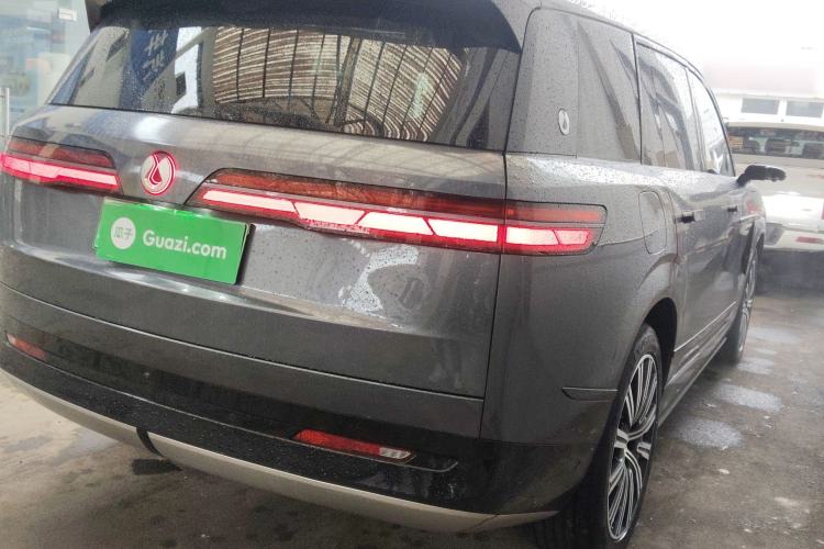 Used Denza N9 2025 Flagship Model Rear Right 45 Deg