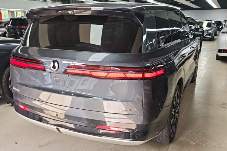Used Denza N9 2025 Flagship Model Rear Right 45 Deg