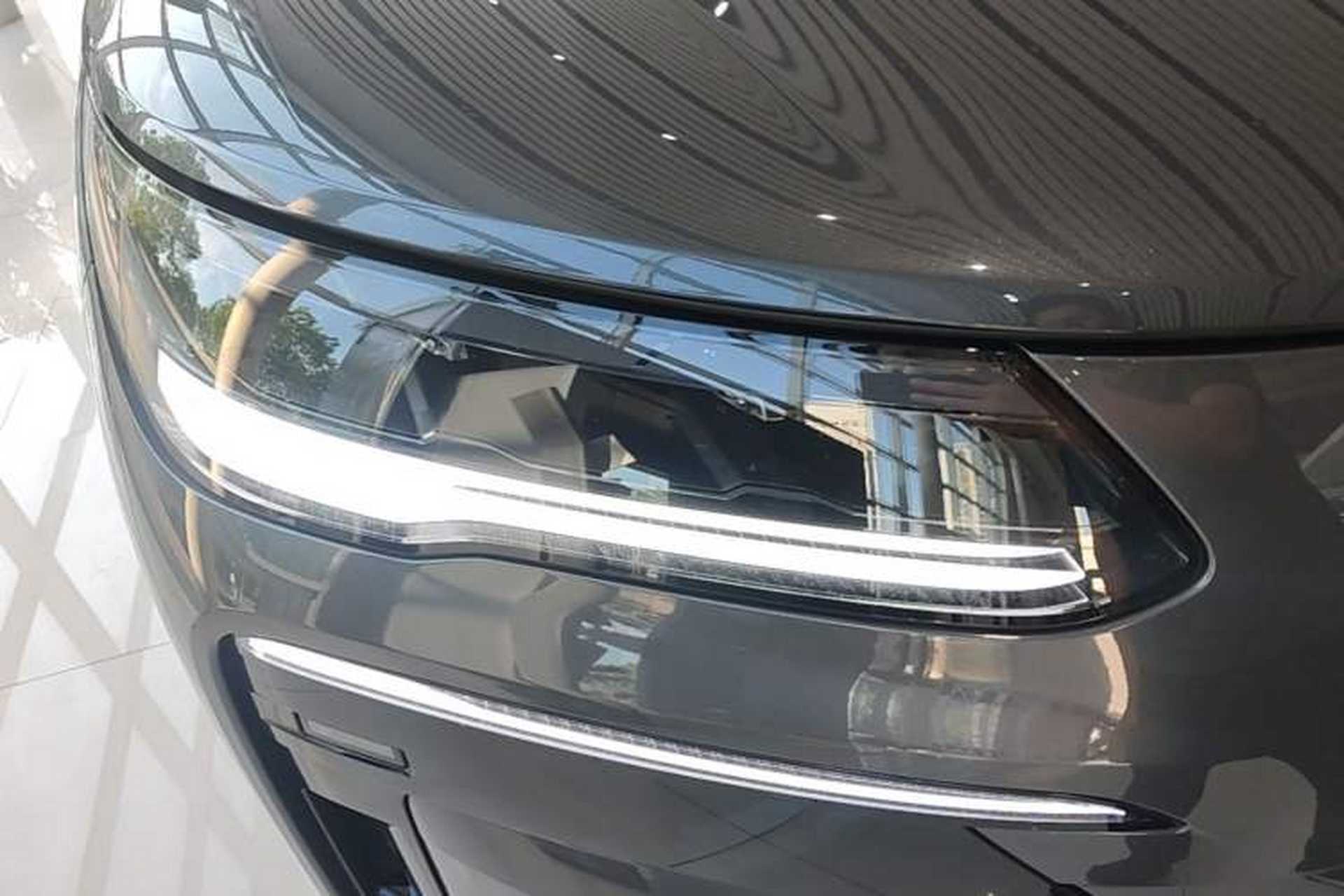 Used Denza N9 2025 Flagship Model Right Front Headlight