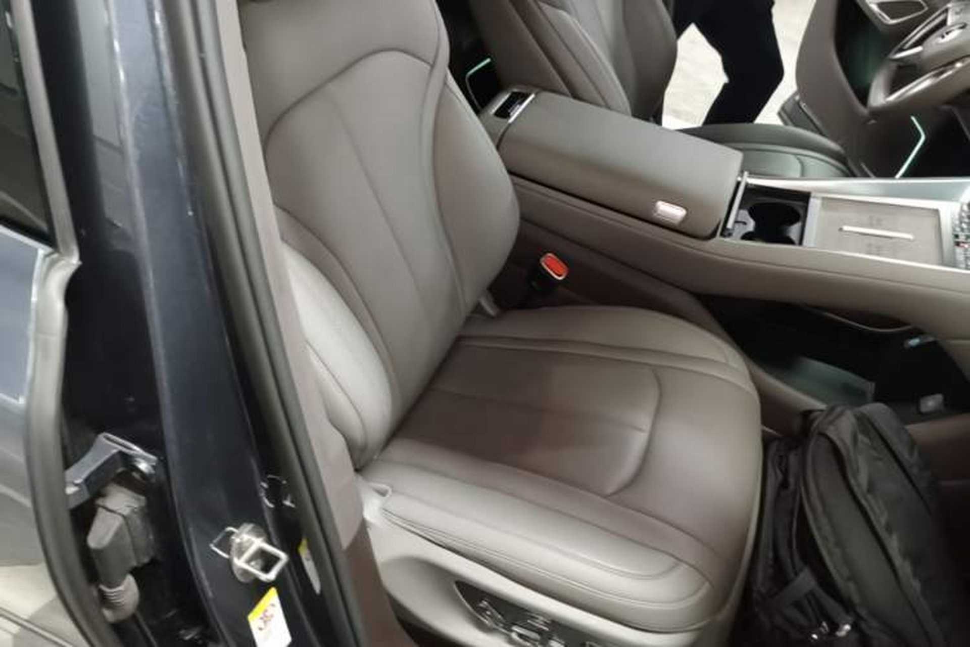 Used Denza N9 2025 Flagship Model Right Front Seat