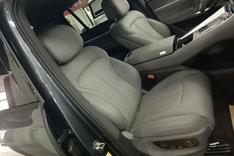 Used Denza N9 2025 Prestige Version Right Front Seat