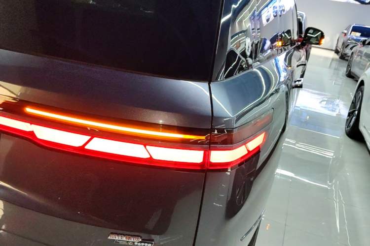 Used Denza N9 2025 Prestige Version Right Rear Taillight