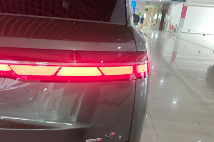 Used Denza N9 2025 Flagship Model Right Rear Taillight
