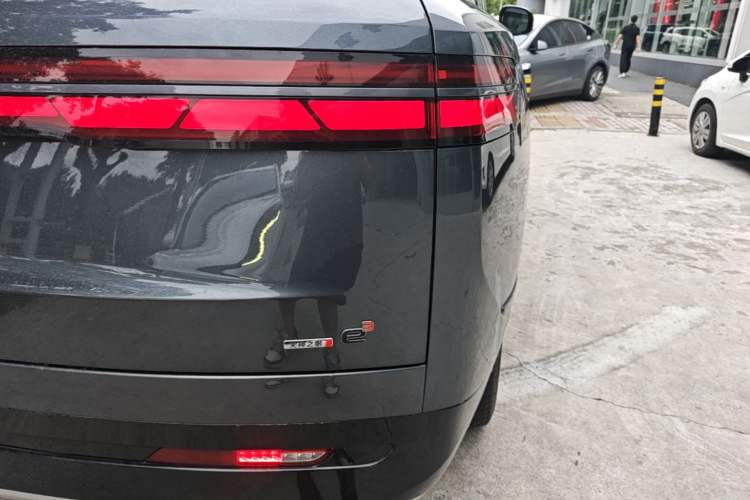 Used Denza N9 2025 Prestige Version Right Rear Taillight