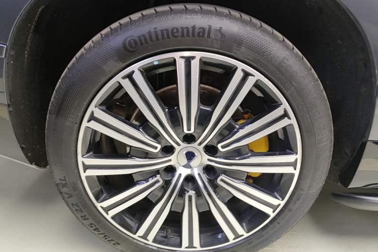 Used Denza N9 2025 Prestige Version Right Rear Wheel Hub