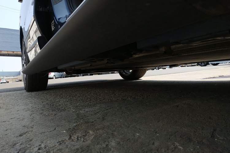 Used Denza N9 2025 Flagship Model Right Side Sill
