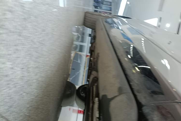 Used Denza N9 2025 Flagship Model Right Side Sill