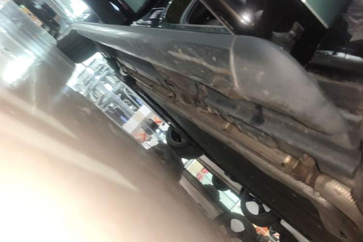 Used Denza N9 2025 Flagship Model Right Side Sill