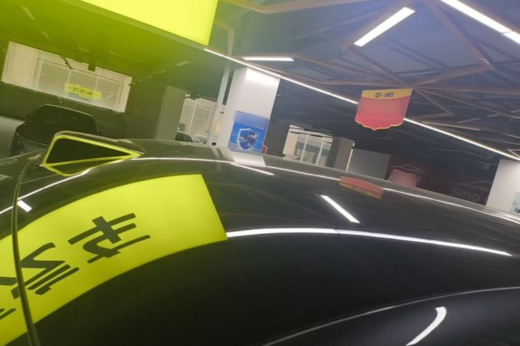 Used Denza N9 2025 Flagship Model Roof