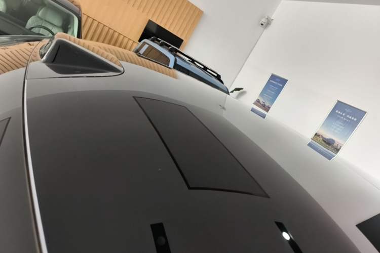 Used Denza N9 2025 Flagship Model Roof