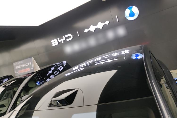 Used Denza N9 2025 Prestige Version Roof