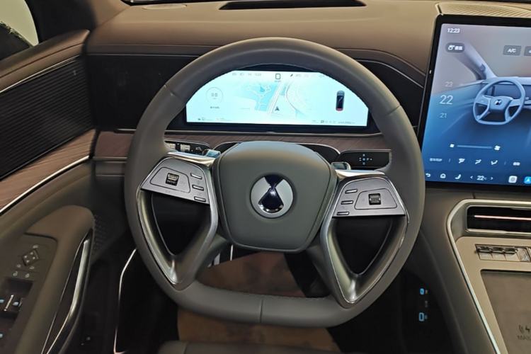 Used Denza N9 2025 Flagship Model Steering Wheel